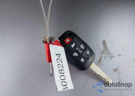 2013 Honda Odyssey Ex-L from USA, damaged, VIN 5FNRL5H69DB069538